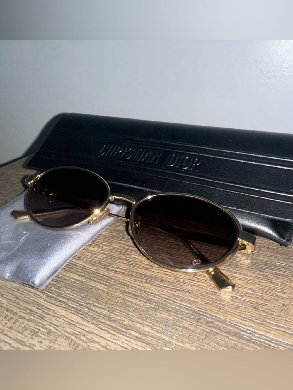 New $560 Dior DiorCannage R1U Sunglasses with Case - Picture 8 of 8